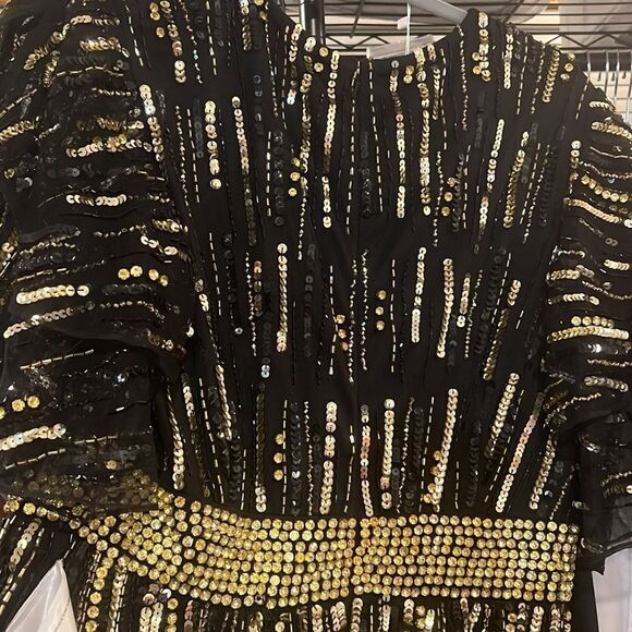 NWT Mac Duggal EMBELLISHED FULL LENGTH LAYERED SLEEVE GOWN Black and Gold 8 - Picture 8 of 12